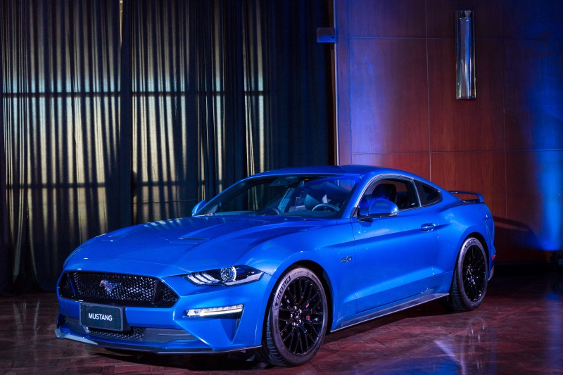 Ford Mustang (7).jpg