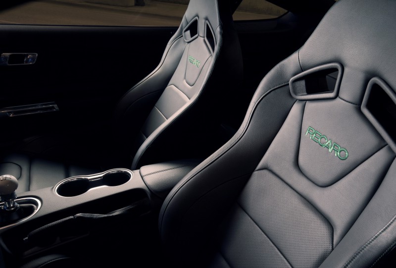 2019-Mustang-Bullitt-8.jpg