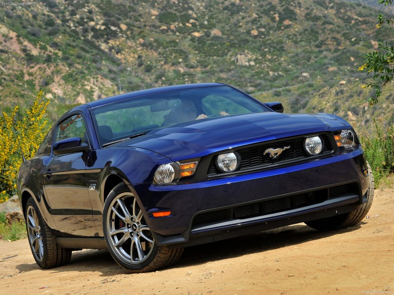 Ford-Mustang_GT-2011-1600-07.jpg