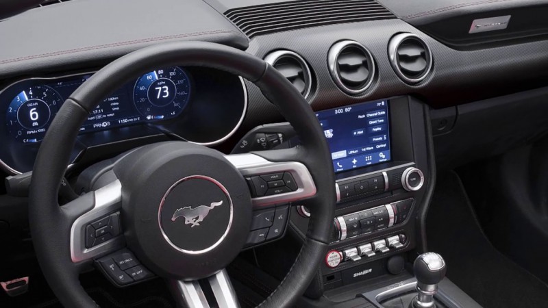 2015-2017-ford-mustang-interior.jpg