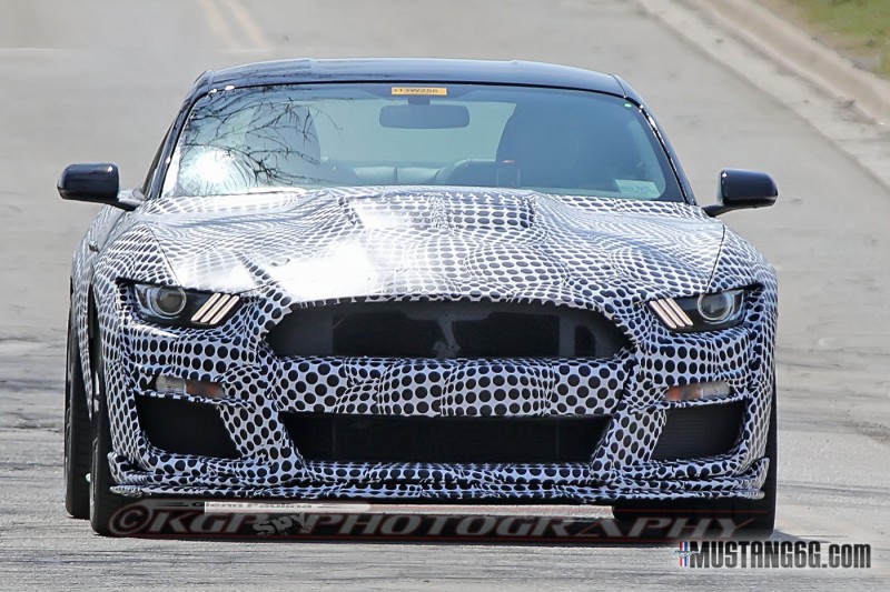 2020-GT500-Ford-Mustang1.jpg