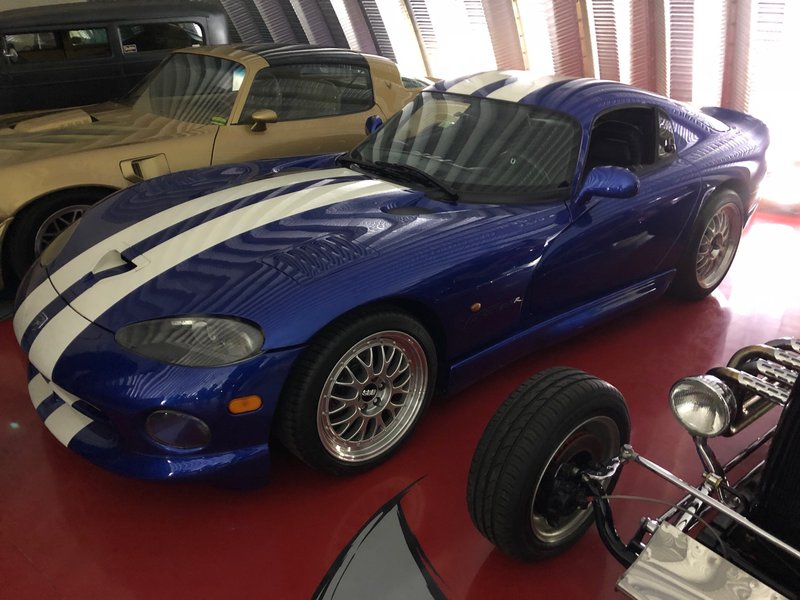 Dodge Viper GTS.jpeg