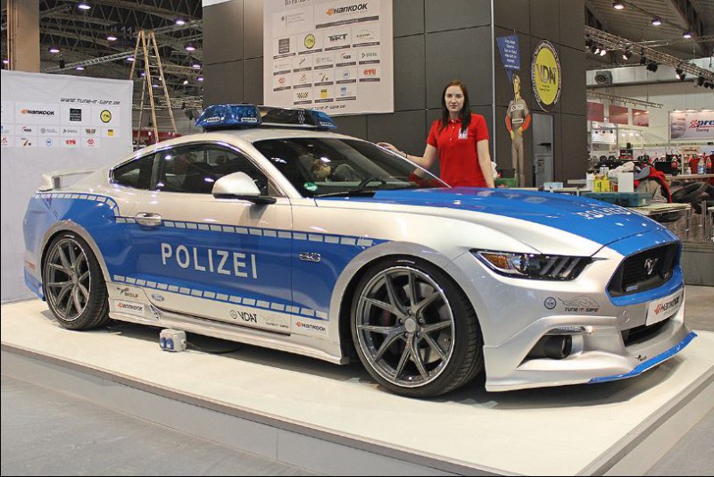 PolizeiMustang.JPG