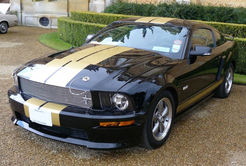 Ford_Mustang_Shelby_GT-H_2006.jpg