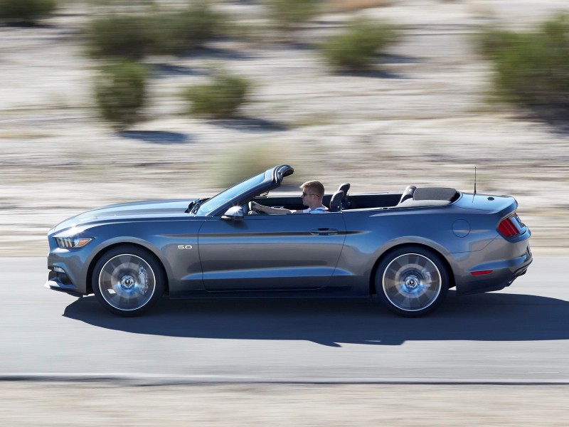 ford-mustang-convertible-16.jpg